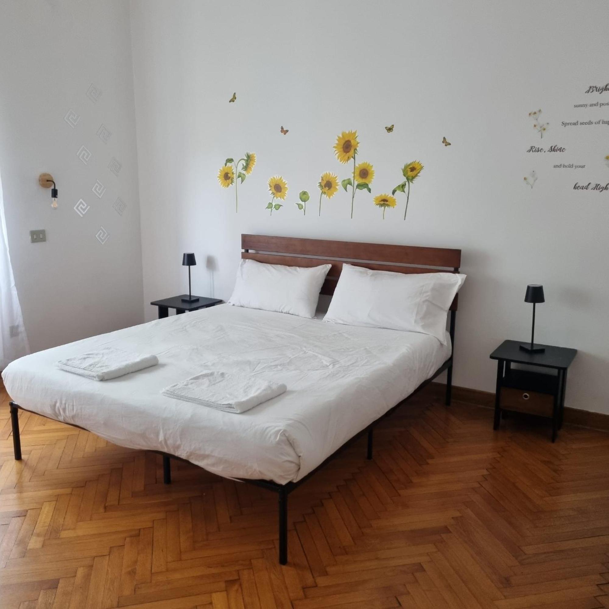 Dock Bay Lodge Hostello Trieste Bagian luar foto