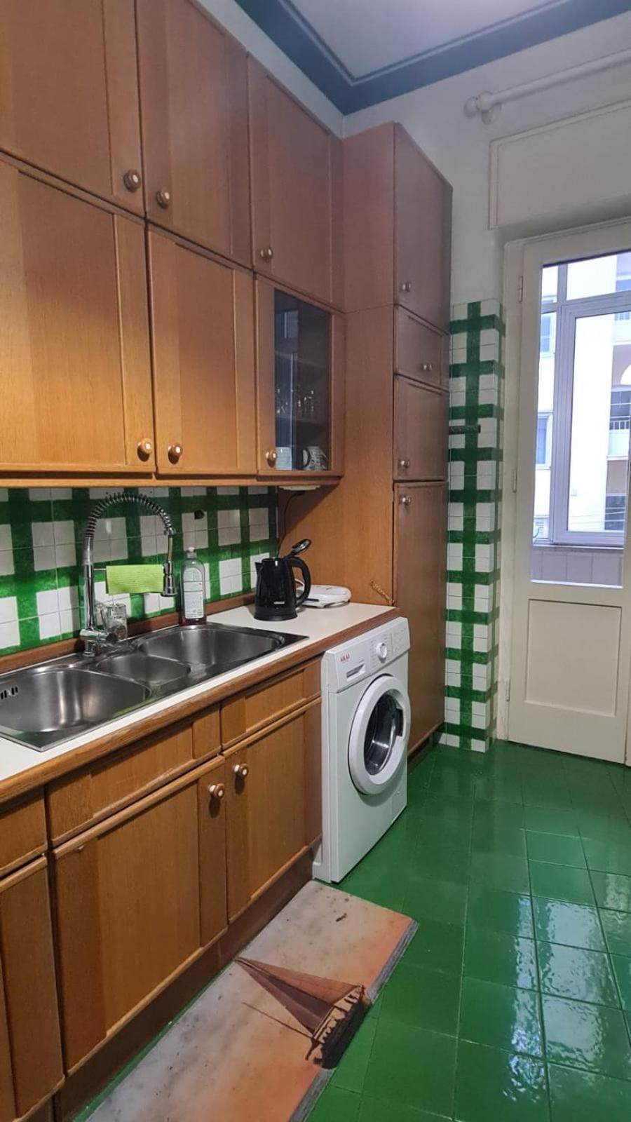 Dock Bay Lodge Hostello Trieste Bagian luar foto